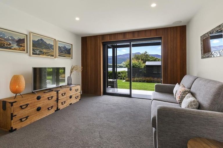 Photo of property in 27 Arrowtn-lke Hayes Road, Lake Hayes, Queenstown, 9371