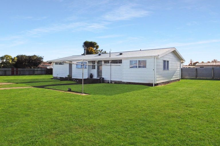 Photo of property in 33a Avenue Road, Foxton, 4814