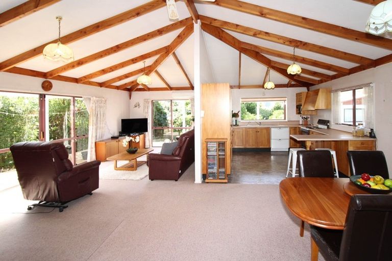 Photo of property in 30 Charles Street, Carterton, 5713