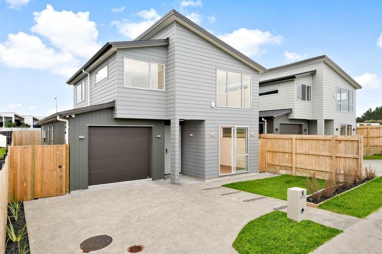 Photo of property in 6 Kotuitui Drive, Wainui, 0992