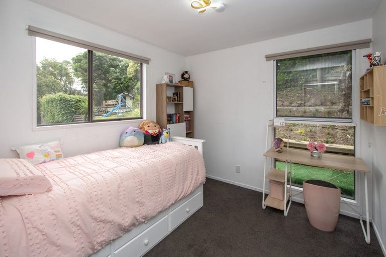 Photo of property in 10 Osmond Lane, Mount Pleasant, Christchurch, 8081