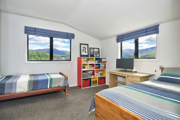 Photo of property in 8 Acheron Place, Lake Hayes, Queenstown, 9304