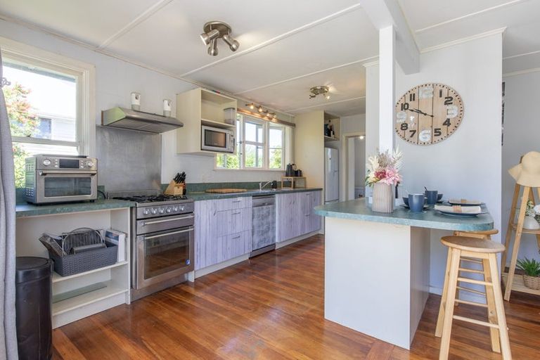 Photo of property in 2 Savage Crescent, Waipukurau, 4200