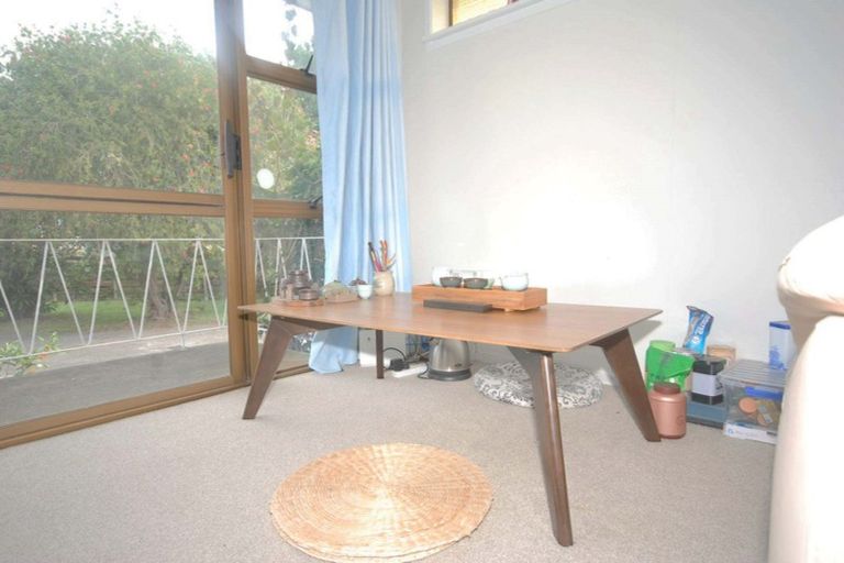 Photo of property in 2/28 Priestley Drive, Bucklands Beach, Auckland, 2014