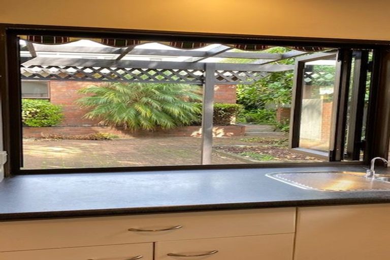 Photo of property in 2c Braemar Road, Castor Bay, Auckland, 0620