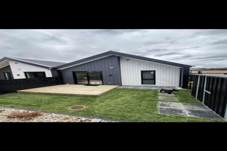 Photo of property in 5 Waipuke Street, Pokeno, 2472