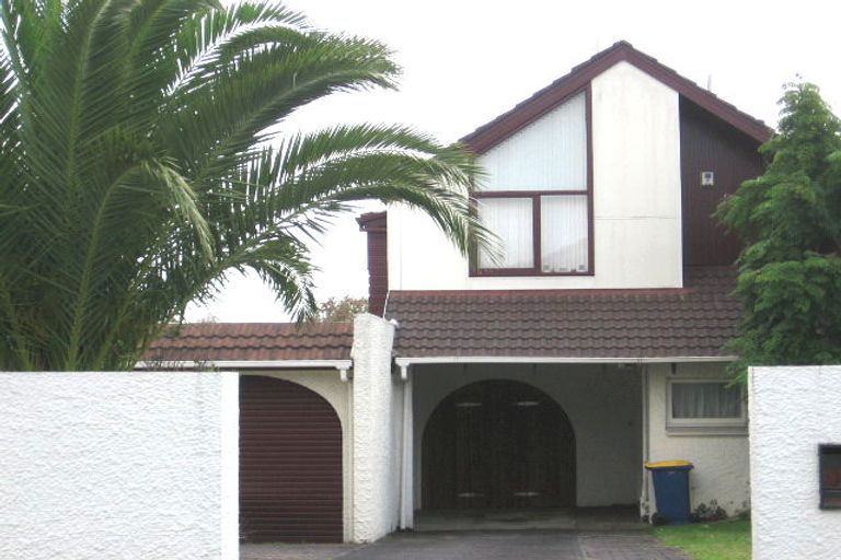 Photo of property in 1/16 Matuhi Rise, Henderson, Auckland, 0612