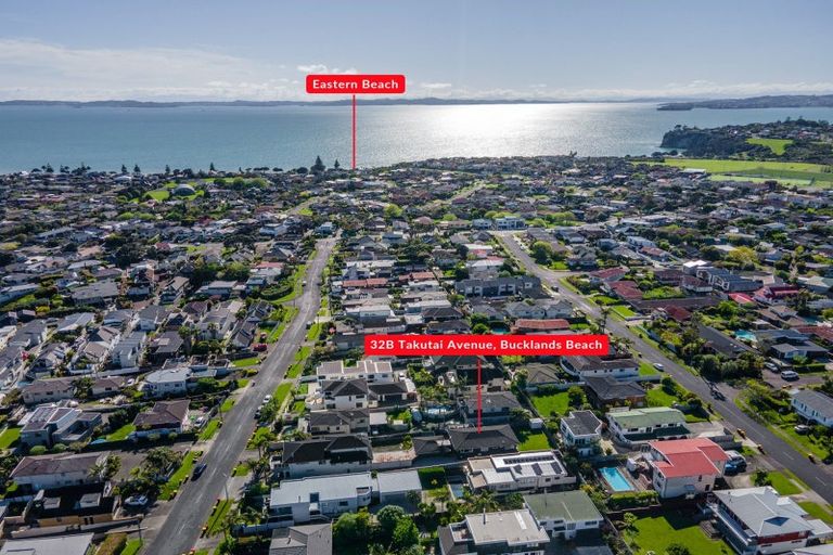 Photo of property in 32b Takutai Avenue, Bucklands Beach, Auckland, 2012