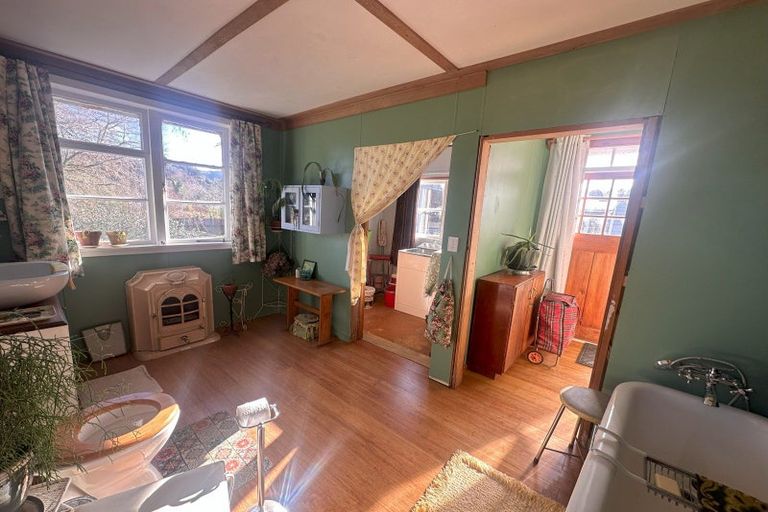 Photo of property in 30 Huia Street, Ohura, 3926