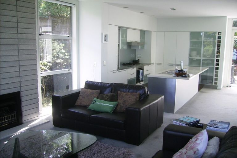 Photo of property in 53 Arapito Road, Titirangi, Auckland, 0604