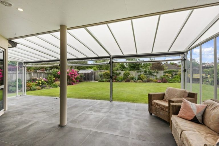 Photo of property in 7 Goodall Place, Redwood, Christchurch, 8051