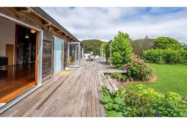 Photo of property in 273 Te Ahu Ahu Road, Waimate North, Kaikohe, 0472