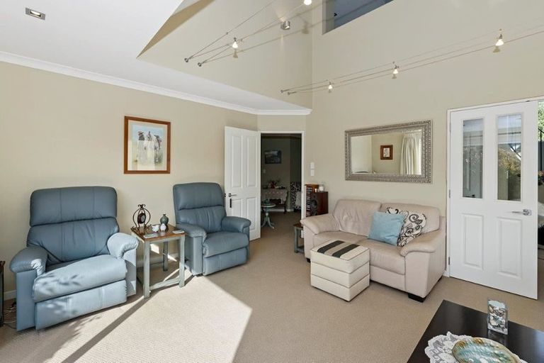 Photo of property in 22 Tutere Street, Waikanae Beach, Waikanae, 5036