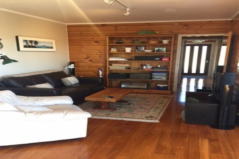 Photo of property in 97 Eversleigh Road, Belmont, Auckland, 0622