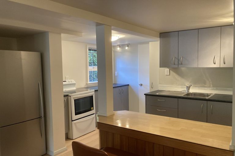 Photo of property in 63 Severn Street, Island Bay, Wellington, 6023