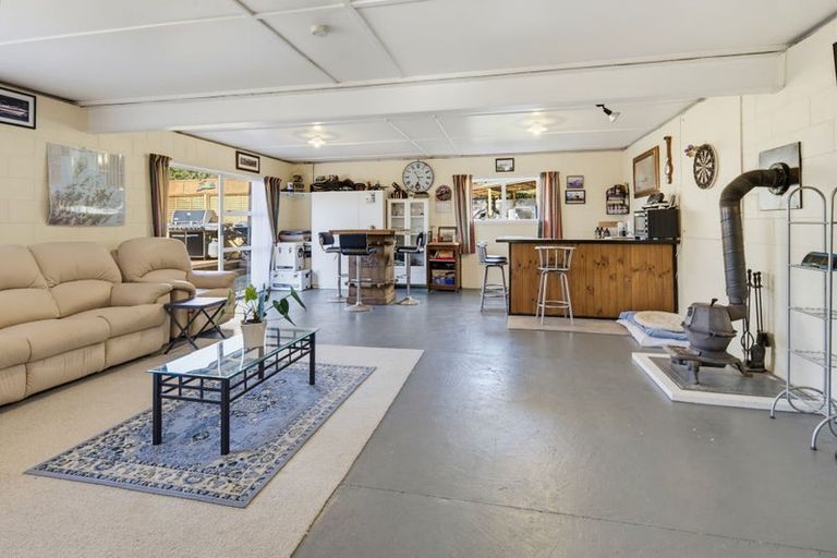 Photo of property in 296 Waikawa Road, Waikawa, Picton, 7220