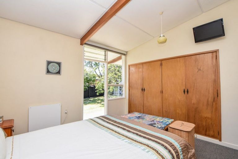 Photo of property in 22 Victoria Street, Carterton, 5713