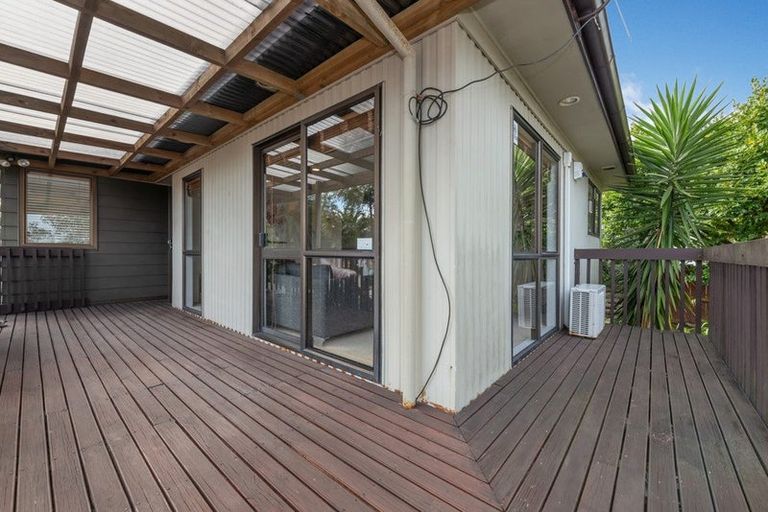 Photo of property in 30 Ransom Smyth Drive, Goodwood Heights, Auckland, 2105