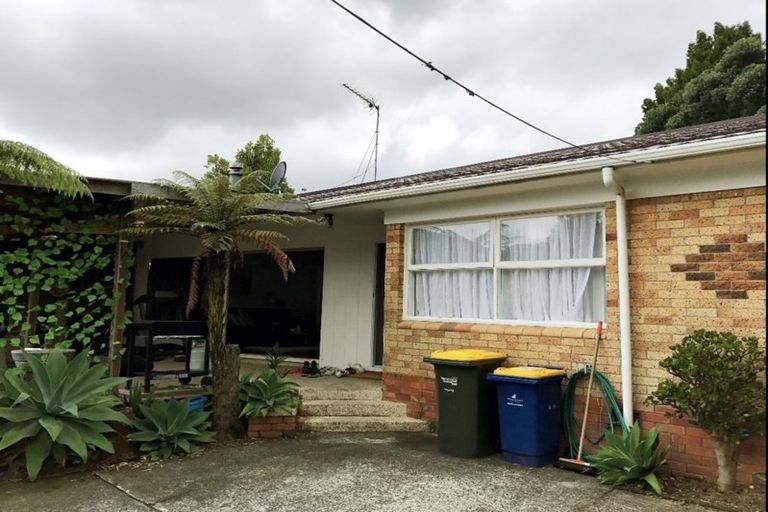 Photo of property in 65a Glengarry Road, Glen Eden, Auckland, 0602