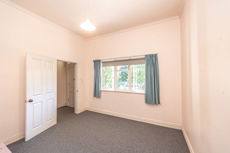 Photo of property in 42 Gloag Street, Waverley, 4510