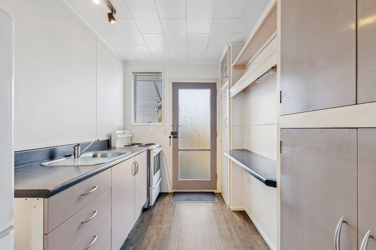 Photo of property in 3/5 Division Street, Riccarton, Christchurch, 8041