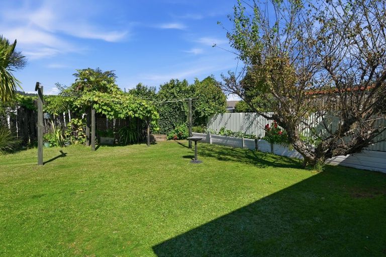 Photo of property in 17 Jameson Avenue, Fenton Park, Rotorua, 3010