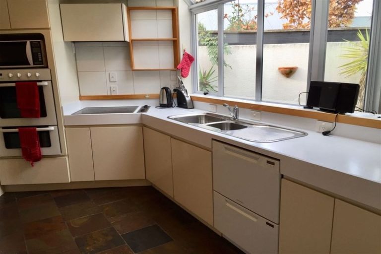 Photo of property in 19c Jacksons Road, Merivale, Christchurch, 8014