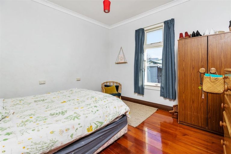 Photo of property in 70 Bell Street, Featherston, 5710