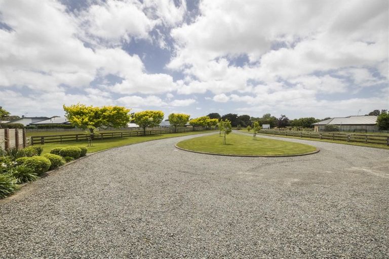 Photo of property in 19 Barnett Drive, Marton, 4710