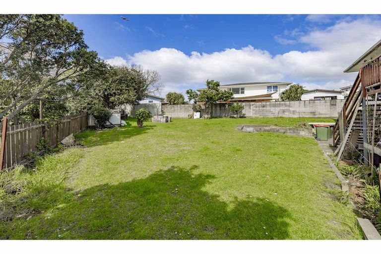 Photo of property in 7 Crampton Place, Manurewa, Auckland, 2102