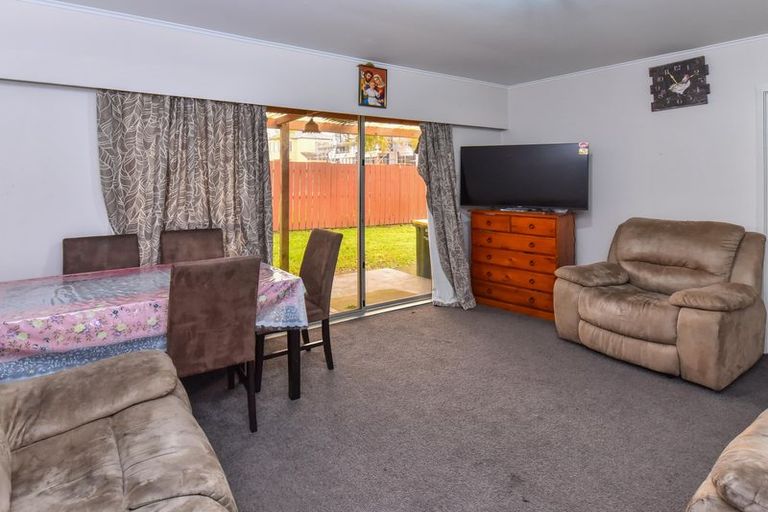 Photo of property in 5/5 Deering Place, Papatoetoe, Auckland, 2025