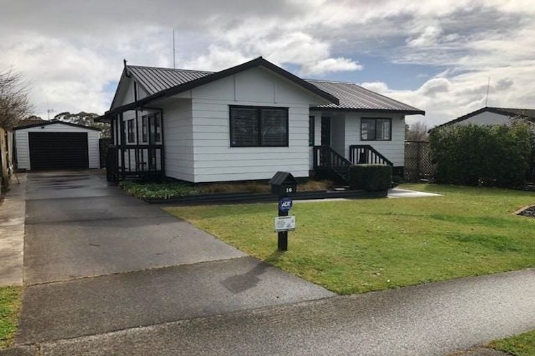 Photo of property in 16 Dixon Road, Fitzroy, Hamilton, 3206