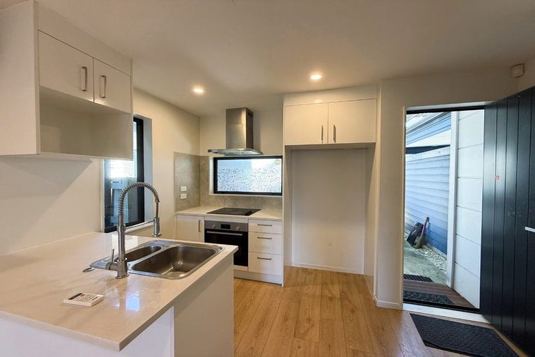 Photo of property in 17 Kaha Road, Takanini, 2110