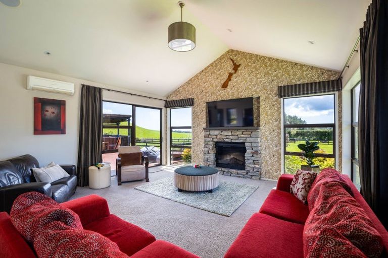Photo of property in 1058 Mangorei Road, Mangorei, New Plymouth, 4371