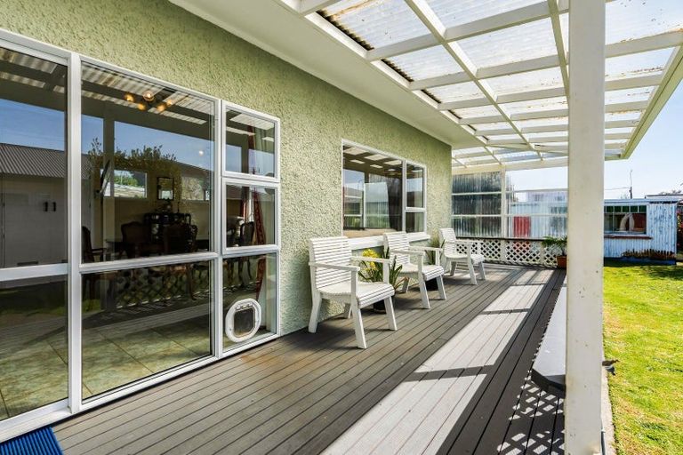 Photo of property in 17 Albion Street, Hawera, 4610