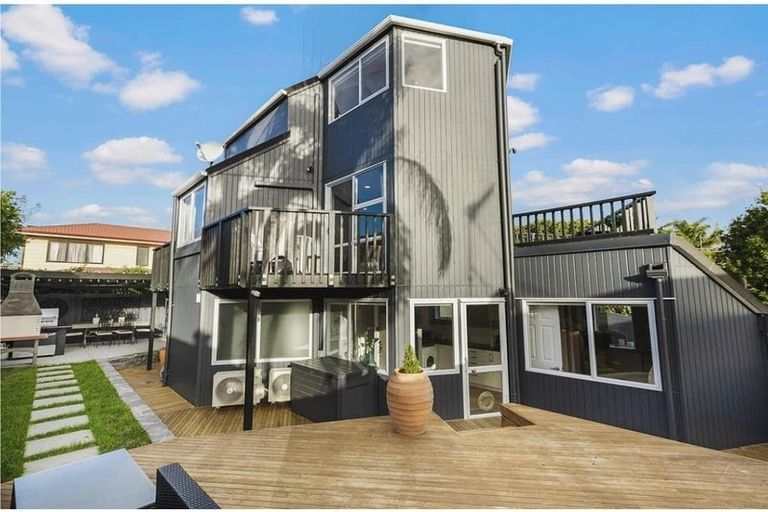 Photo of property in 5a Bruce Street, Northcote Point, Auckland, 0627