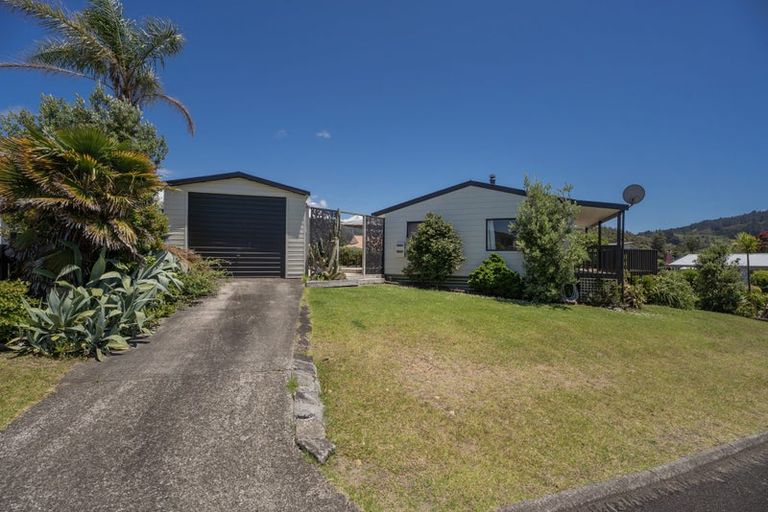 Photo of property in 1 Norfolk Place, Tairua, 3508
