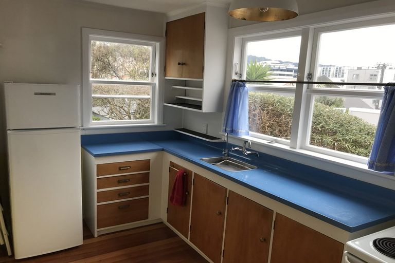 Photo of property in 25 Moir Street, Mount Victoria, Wellington, 6011