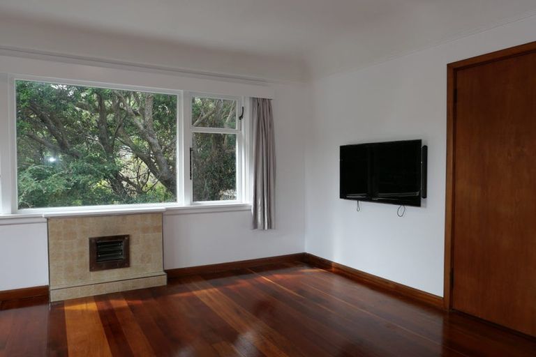 Photo of property in 37 Awa Road, Miramar, Wellington, 6022