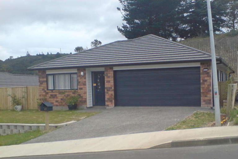 Photo of property in 47 Speldhurst Grove, Stokes Valley, Lower Hutt, 5019