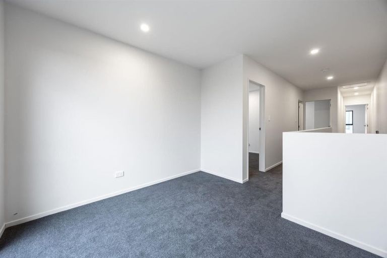 Photo of property in 51 Whare Kauri Road, Papakura, 2110