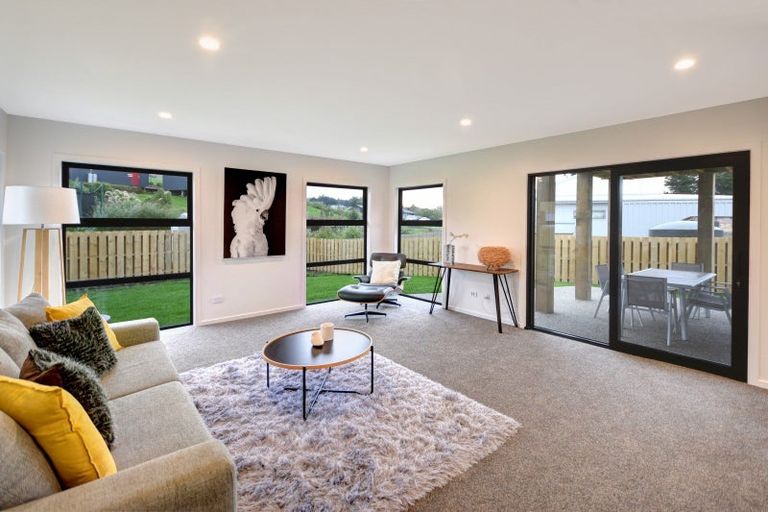 Photo of property in 9 Okahau Terrace, Warrington, 9471