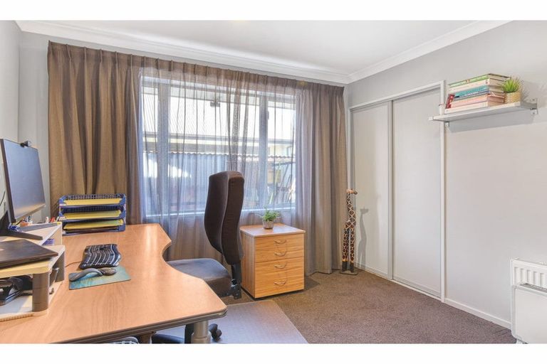 Photo of property in 48 Huntingdon Drive, Rangiora, 7400