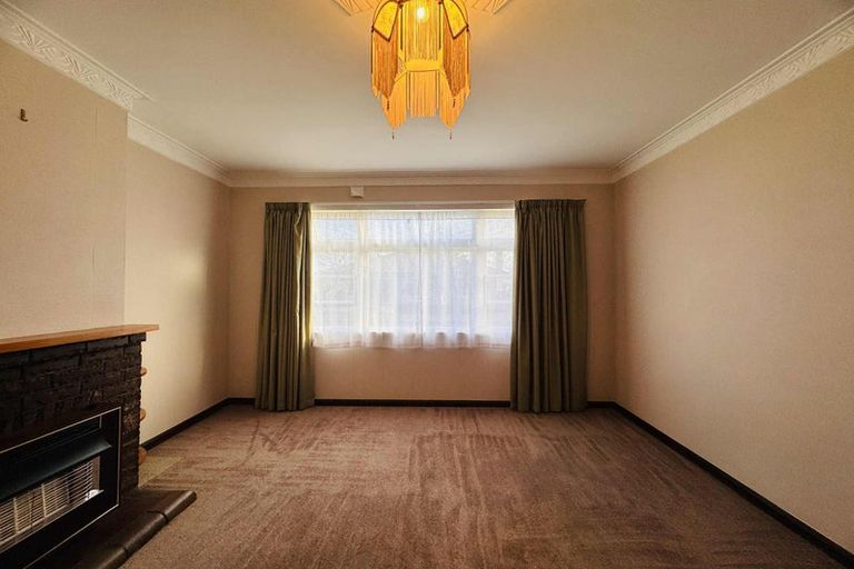 Photo of property in 29-31 Rangitira Avenue, Palmerston North, 4414