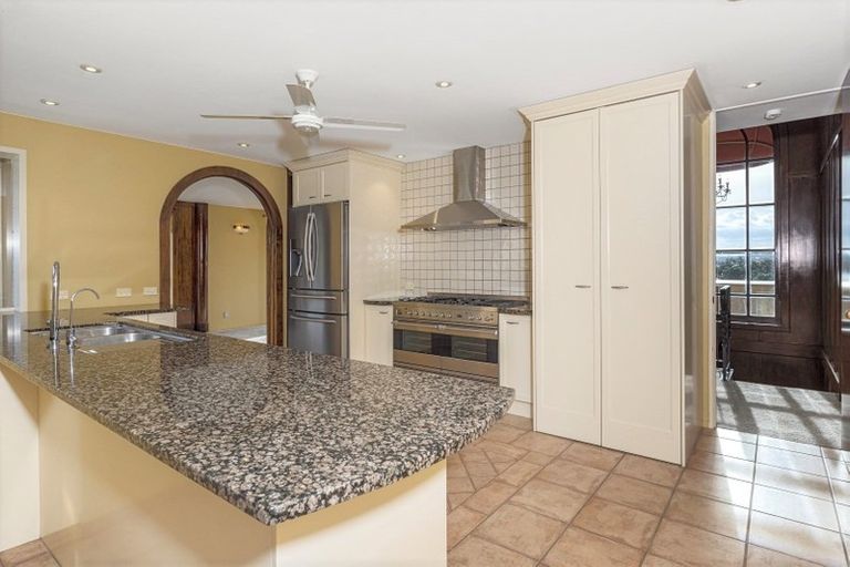 Photo of property in 37 Manurere Avenue, Takapuna, Auckland, 0622