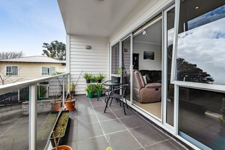 Photo of property in The Strand, 7/16 Ronald Street, Strandon, New Plymouth, 4312