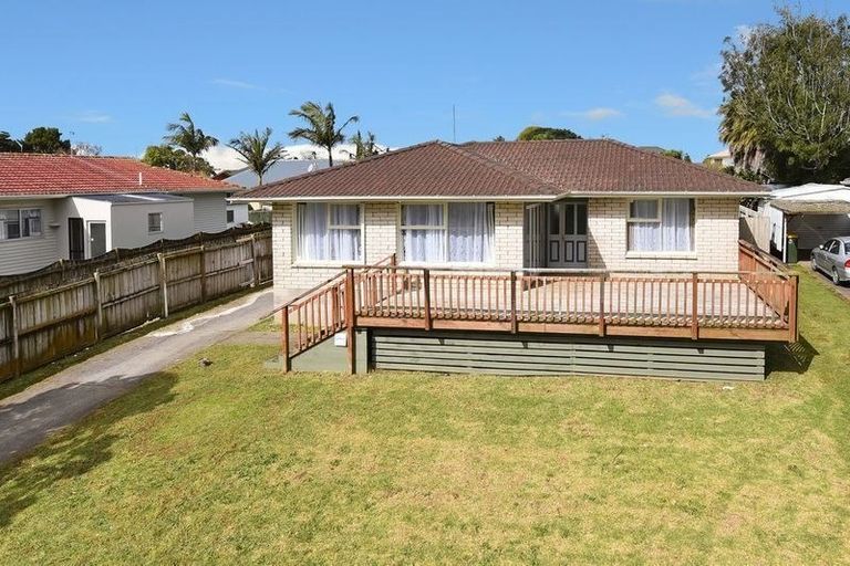 Photo of property in 10 Ben Lora Place, Mangere East, Auckland, 2024