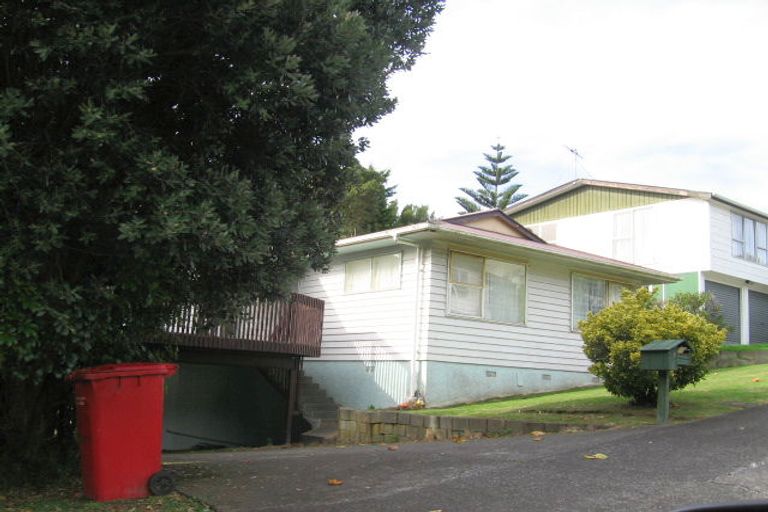Photo of property in 11 Westhaven Drive, Tawa, Wellington, 5028