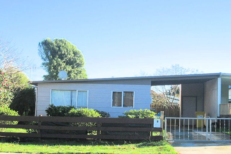 Photo of property in 81 Arawhata Road, Paraparaumu, 5032