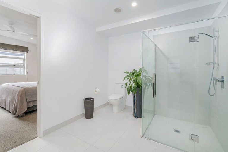 Photo of property in 12 Vanita Drive, Whitianga, 3510
